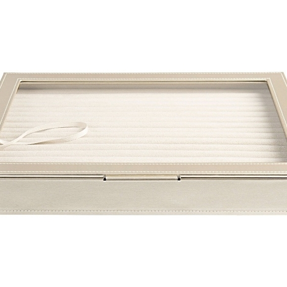 WOLF Jewelry - WOLF Medium Ring Box with Window and LusterLoc